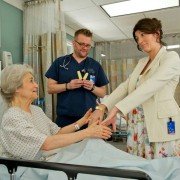 Nurse Jackie - galeria zdjęć - filmweb