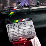 Tapped Out - galeria zdjęć - filmweb
