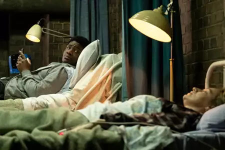 Temple - galeria zdjęć - filmweb