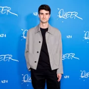 Queer - galeria zdjęć - filmweb