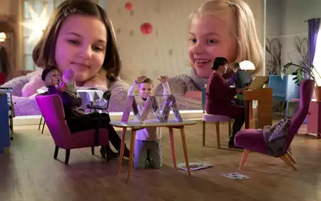 Zimowe przygody Jill i Joy - galeria zdjęć - filmweb