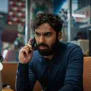 W cieniu podejrzeń - galeria zdjęć - filmweb