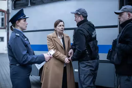 Skazana - galeria zdjęć - filmweb