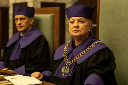 Skazana - galeria zdjęć - filmweb