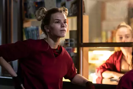 Skazana - galeria zdjęć - filmweb