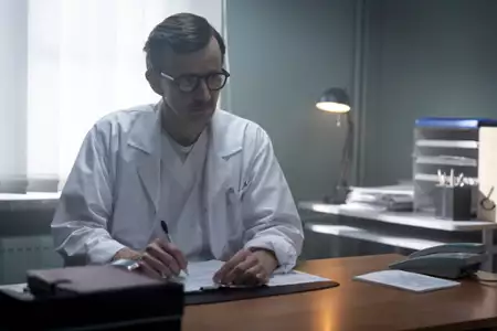 Skazana - galeria zdjęć - filmweb