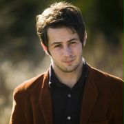 Michael Angarano w Uroczystość