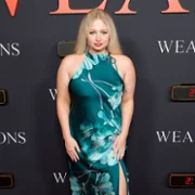 Weapons - galeria zdjęć - filmweb