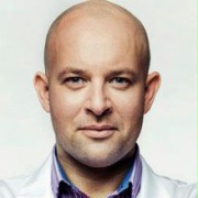 Ginekolog Piotr Wanat