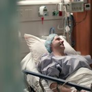 Chirurgiczne cięcie - galeria zdjęć - filmweb