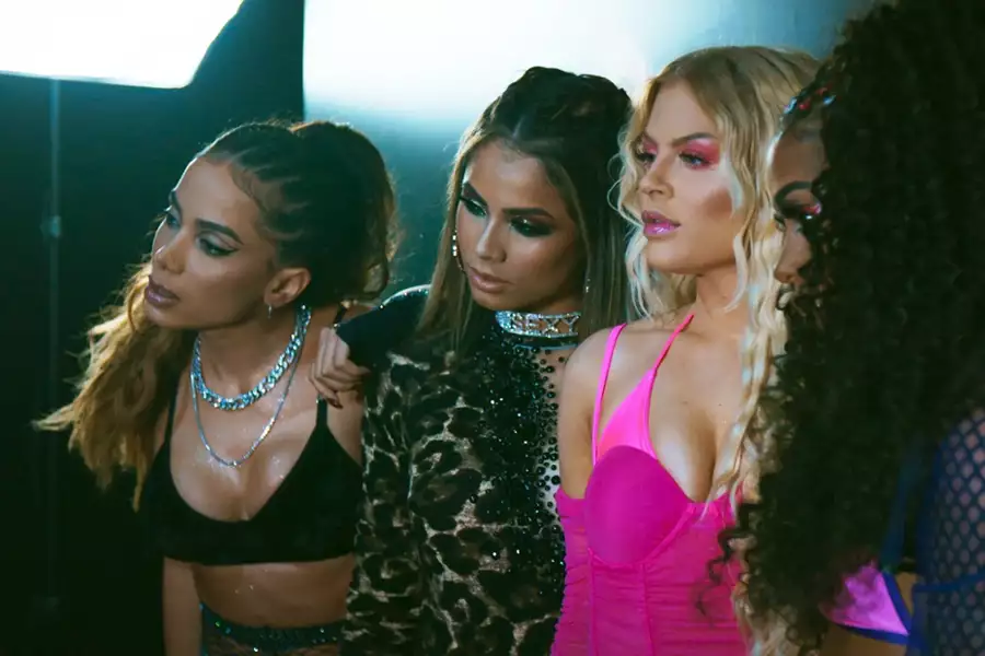 Anitta: Dziewczyna z Honorio - galeria zdjęć - filmweb