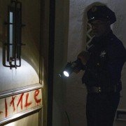 Wataha u drzwi - galeria zdjęć - filmweb