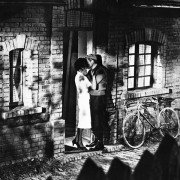 Brzask - galeria zdjęć - filmweb