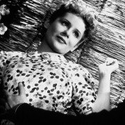 Brzask - galeria zdjęć - filmweb