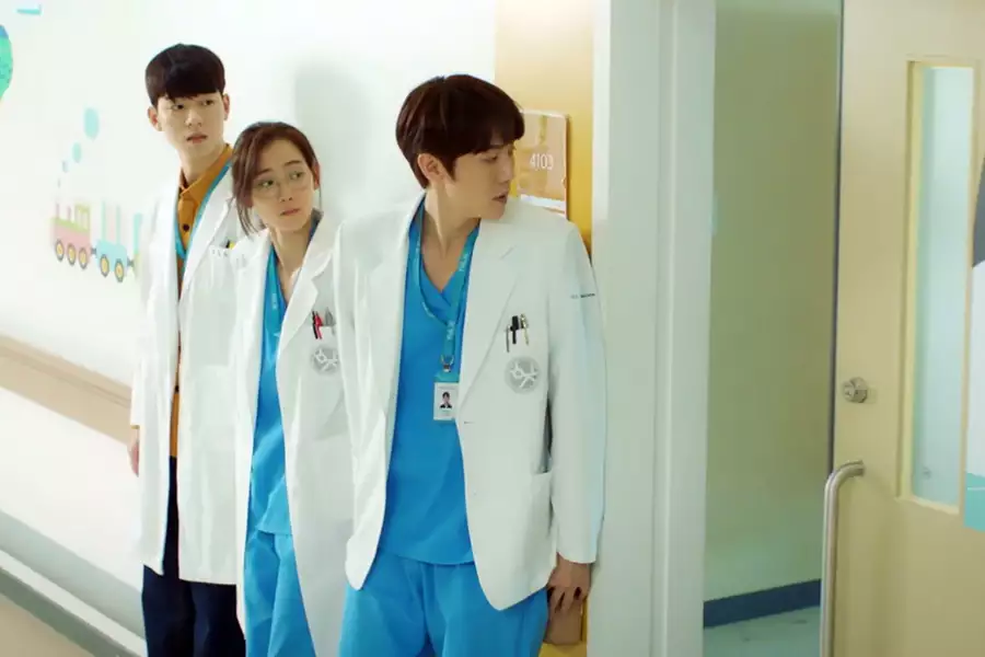Hospital Playlist - galeria zdjęć - filmweb