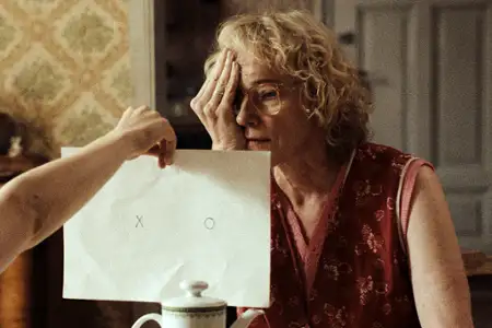 Wpatrując się w słońce - galeria zdjęć - filmweb