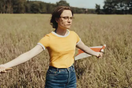 Wpatrując się w słońce - galeria zdjęć - filmweb