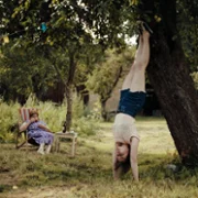 Wpatrując się w słońce - galeria zdjęć - filmweb