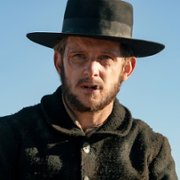 Oblężony - galeria zdjęć - filmweb