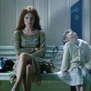 Jasne błękitne okna - galeria zdjęć - filmweb