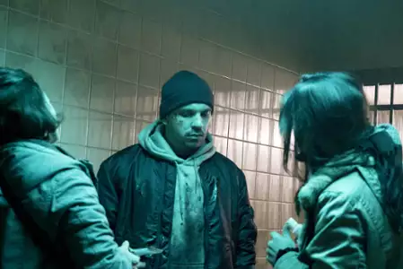 Skylines - galeria zdjęć - filmweb