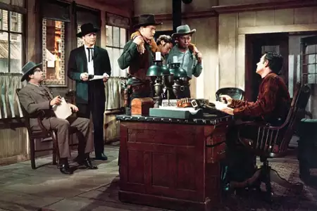 Pojedynek w Corralu O.K. - galeria zdjęć - filmweb