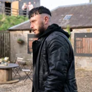 P&oacute;łbrat - galeria zdjęć - filmweb