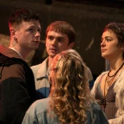 P&oacute;łbrat - galeria zdjęć - filmweb