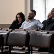 P&oacute;łbrat - galeria zdjęć - filmweb