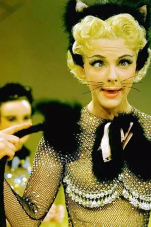 Faceci i laleczki - galeria zdjęć - filmweb