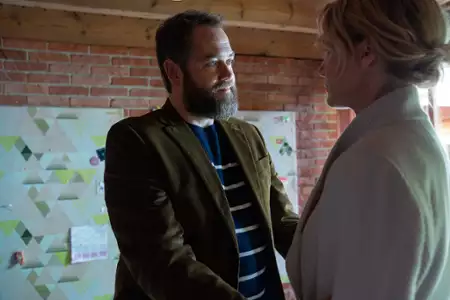 Kasztanowy ludzik - galeria zdjęć - filmweb