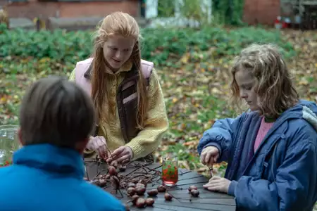 Kasztanowy ludzik - galeria zdjęć - filmweb