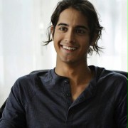 Avan Jogia w Twisted