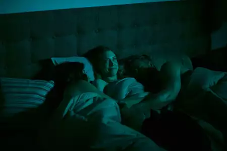 Życie singla - galeria zdjęć - filmweb