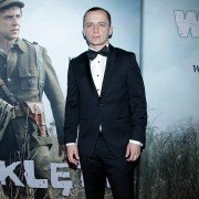 Wyklęty - galeria zdjęć - filmweb