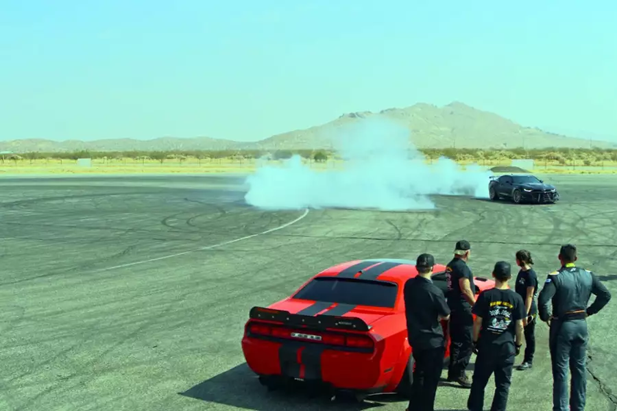 Drive Hard: The Maloof Way - galeria zdjęć - filmweb