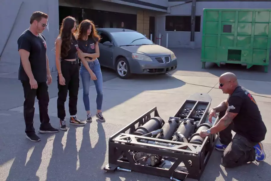 Drive Hard: The Maloof Way - galeria zdjęć - filmweb