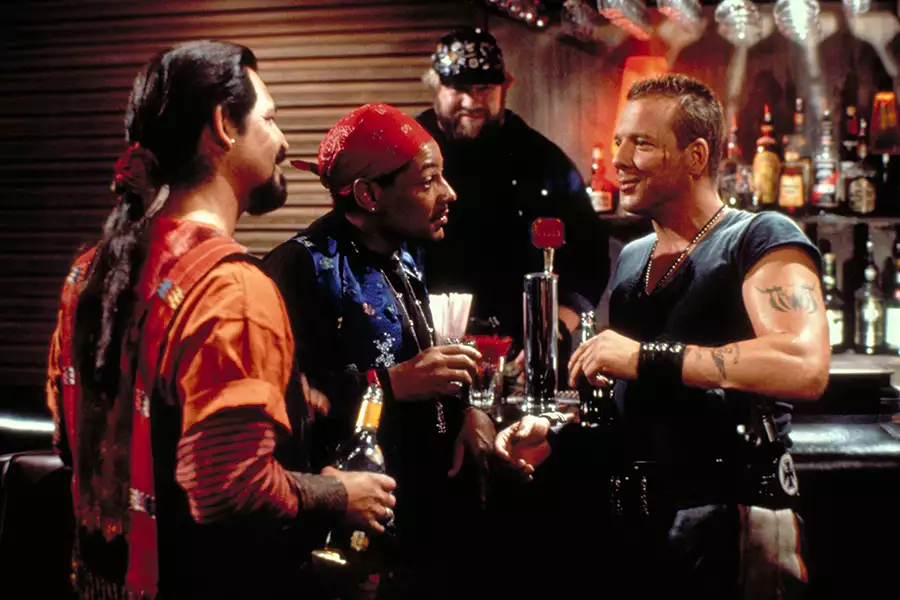 Harley Davidson i Marlboro Man - galeria zdjęć - filmweb