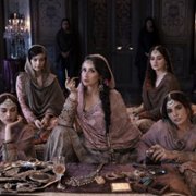 Heeramandi: The Diamond Bazaar - galeria zdjęć - filmweb