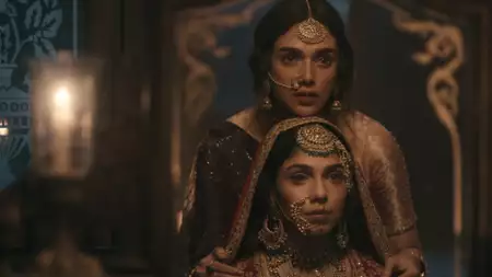 Heeramandi: Bazar diamentów - galeria zdjęć - filmweb
