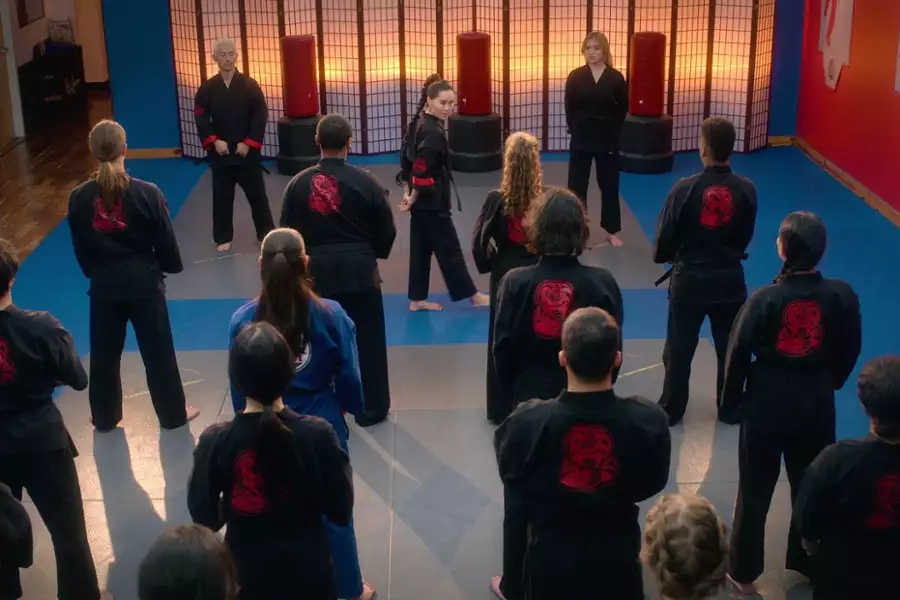 Cobra Kai - galeria zdjęć - filmweb