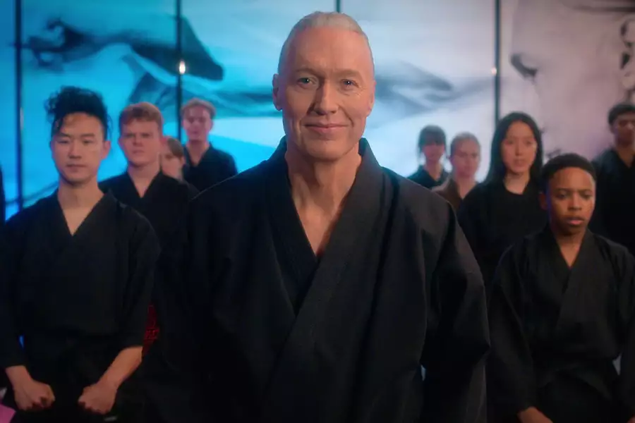 Cobra Kai - galeria zdjęć - filmweb