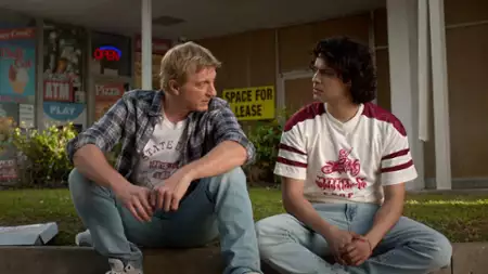 Cobra Kai - galeria zdjęć - filmweb