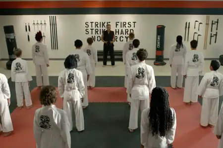 Cobra Kai - galeria zdjęć - filmweb