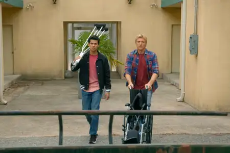 Cobra Kai - galeria zdjęć - filmweb