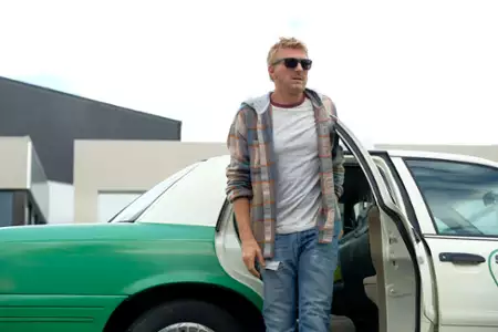 Cobra Kai - galeria zdjęć - filmweb