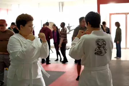 Cobra Kai - galeria zdjęć - filmweb