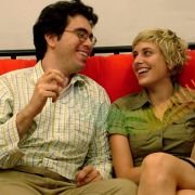 Hannah wchodzi po schodach - galeria zdjęć - filmweb