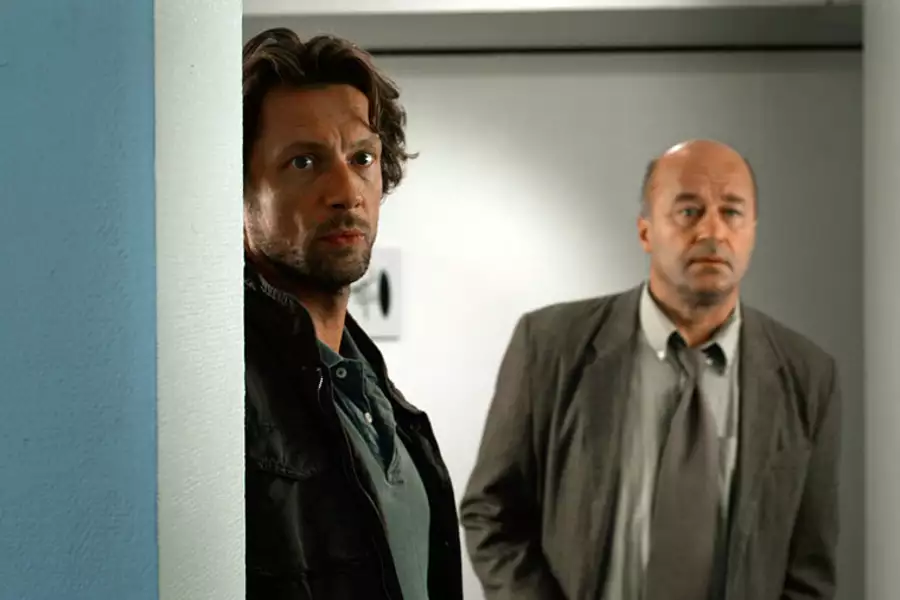 Vares: Gadzina - galeria zdjęć - filmweb