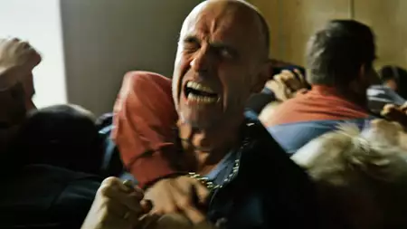 Vares: Gadzina - galeria zdjęć - filmweb